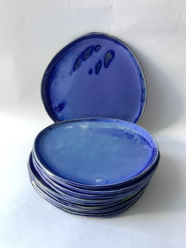 Duże talerze ceramiczne ręcznie robione