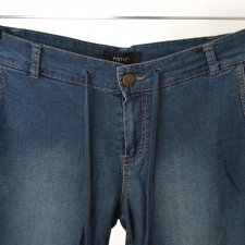 jeansy/dresy