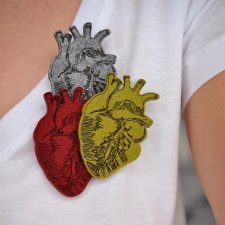 Broszka filcowa anatomiczne serce