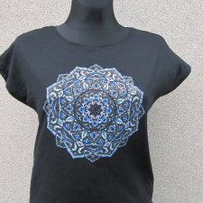 T-shirt z mandalą - L(40)