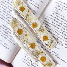 Zakładka do książki z żywicy 14 cm - kompozycja białych kwiatów