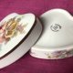 Countes Fine Bone China Staffordshire England  szlachetnie porcelanowe puzdro uroczo kwiatowo zdobione