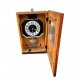 Skrzynkowy zegar ścienny z wahadłem, Jantar ZSRR, lata 50.