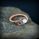 Różowy kwarc pierścionek wire wrapping z miedzi