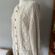 Sweter Vintage Długi warkocze kieszenie wzory guziki wytłoczenia jesień Cottage Core