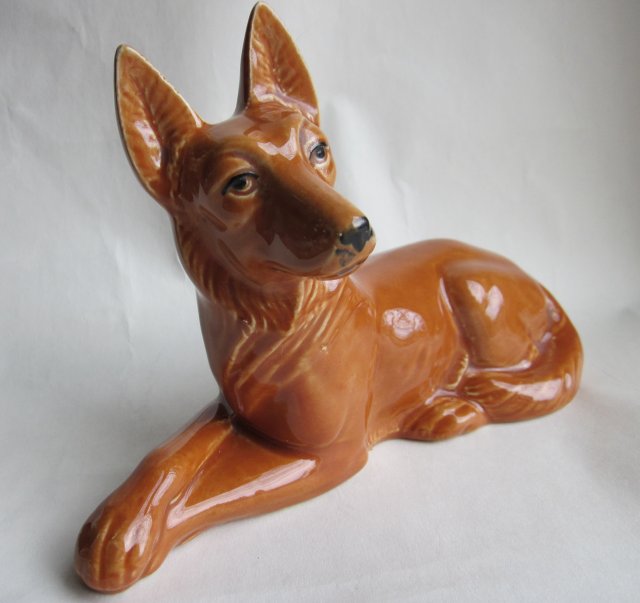 big dog "britsh made  " duża porcelanowa figurka  ręcznie malowana kolekcjonerska 19 x 8 x 13,5 cm