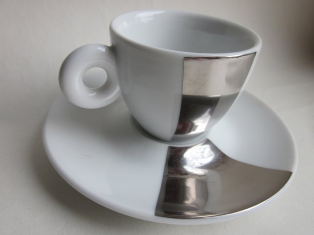 Rosenthal germany -illy colection 2002 -pistoletto - stylish platinum design finish -limited edition