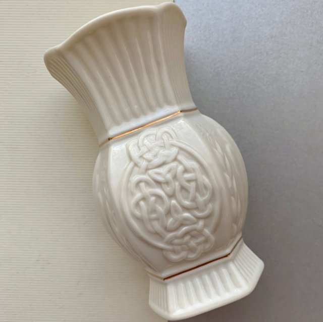 Exclusive Belleek est. 1857 - Celtycki wzór ❀ڿڰۣ❀ Wazonik  #9