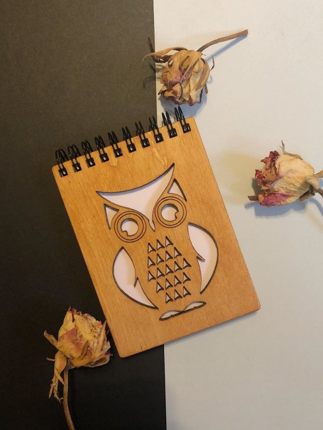 WYPRZEDAŻ Drewniany notatnik "Owl"  - Breidon