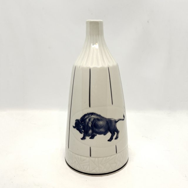 Butelka po Bizon Wódka, wyprodukowana przez Lichte Fine China, Niemcy 1968 r.
