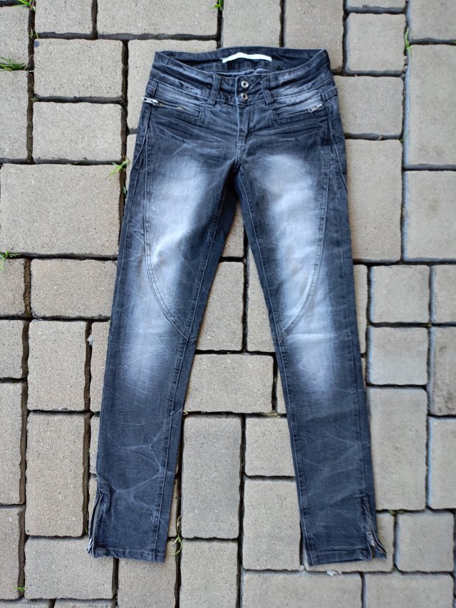 Czarne jeansy XS