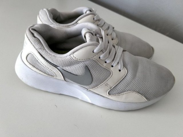 Nike r. 38 buty sportowe do biegania na siłownię trening szare białe beżowe