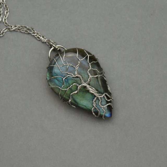 Wisiorek labradoryt drzewo życia wire wrapping, stal chirurgiczna