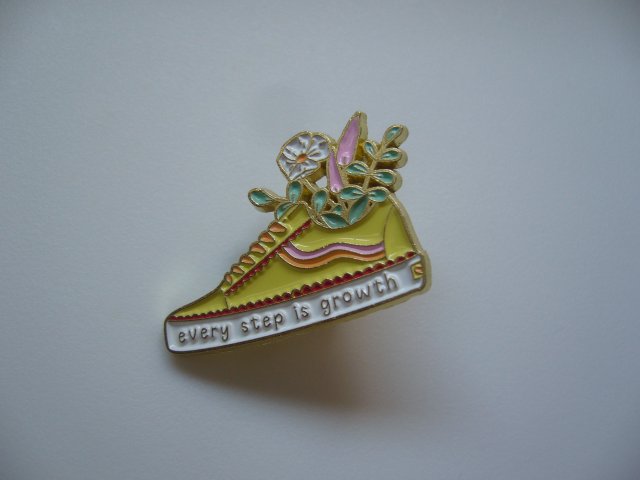 PIN BROSZKA TRAMPEK