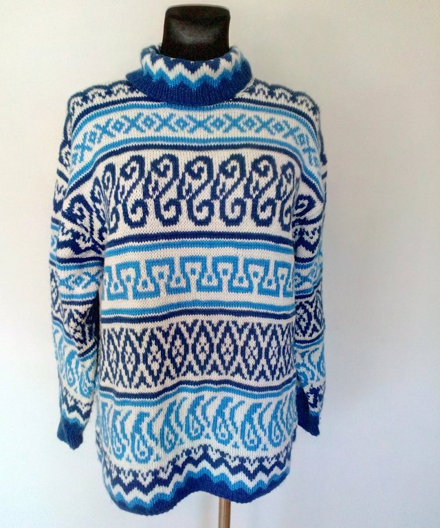 SWETER HANDMADE