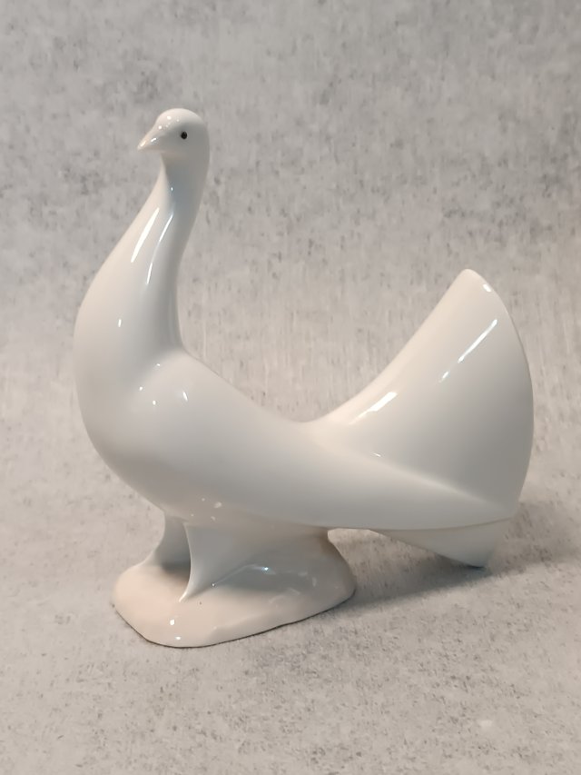 LLADRO seria NAO #62G/M Gołąbek "Dove", Gołąb Oryginalna Hiszpańska Figurka