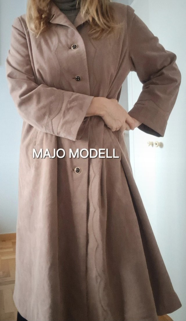 Piękny długi beżowy płaszcz jak zamszowy vintage Majo Modell r.40/42