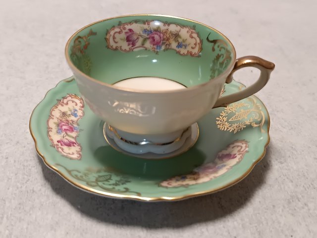 IMPORT Filiżanka Zielona Duet Złote girlandy Porcelana Piękne Bukiety