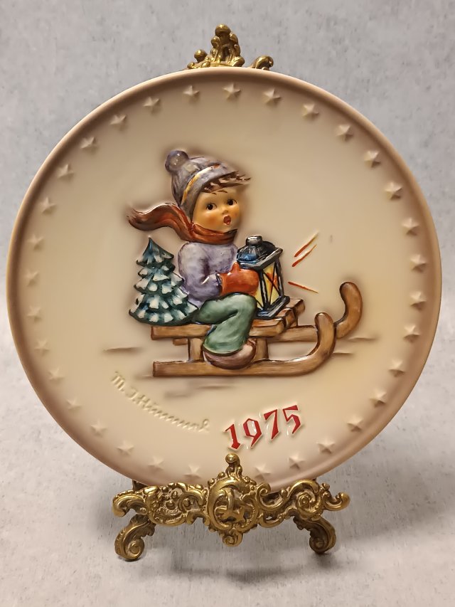 Kolekcjonerski talerz GOEBEL Hummel 5nd Annual Plate 1975 Hum 268 1973