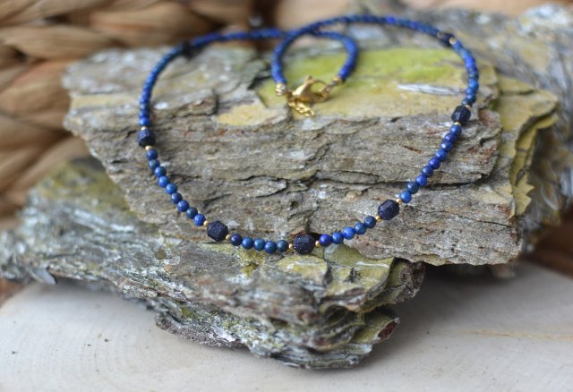 NASZYJNIK DELICATE lapis lazuli