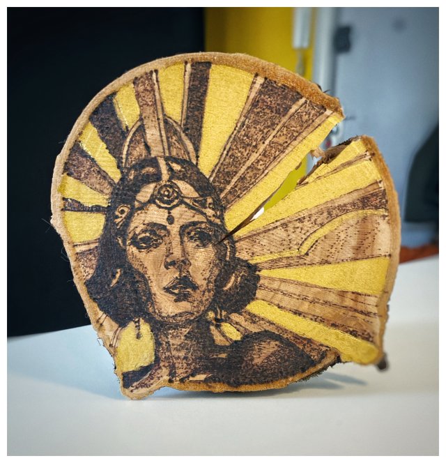 Golden Woman - pirografia (15x15 cm)