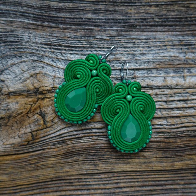 Zielone kolczyki soutache