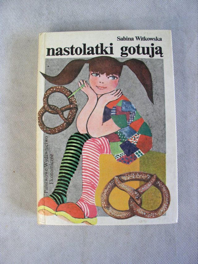 Książka Nastolatki gotują 1982r.