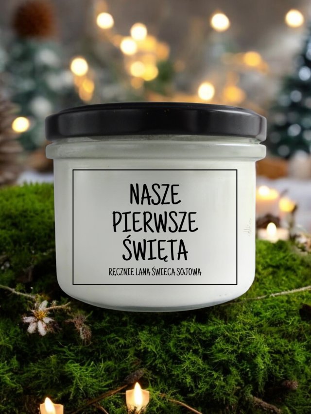 Świeca sojowa Nasze pierwsze święta 235 ml