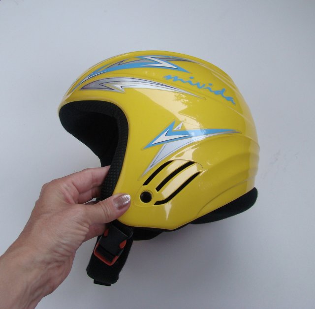 kask narciarski dziecięcy M