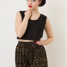 Leopard-printed shorts S