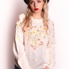 Floral embroidered knit vintage