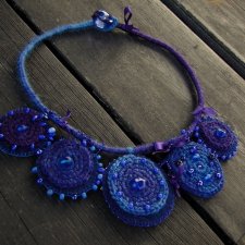 navy blue etno / necklace