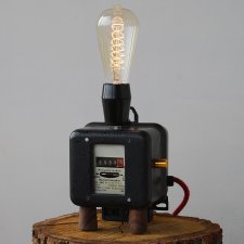 Lampa z licznika elektrycznego AEG z 1951 r.