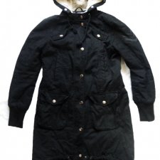 SALE! fantastyczna czarna parka - 36 / 38