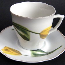 Filiżanka porcelanowa ze spodkiem, tulipan