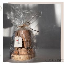 Zestaw prezentowy na zakończenie roku szkolnego dla nauczyciela - drewniany świecznik z podstawką