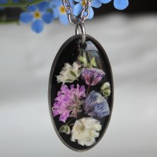 Srebrna zawieszka srebrny wisiorek naszyjnik z suszonymi kwiatami prezent dla niej żywica vintage retro kwiaty z żywicy epoksydowej jajowata fioletowa