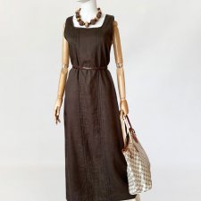 Minimalistyczna lniana sukienka maxi