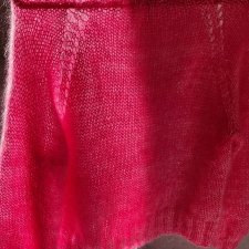 Sweterek damski ręcznie zrobiony