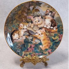 BRADEX PORCELANOWY KOLEKCJONERSKI TALERZ FRISKY FELINES, JURGEN SCHOLZ, DAILY MEWS, BRADFORD EXCHANGE CAT, KITTEN PLATE