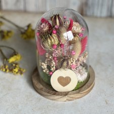 Szklana kopuła z suszonymi roślinami, prezent dla Pary Młodej, zamiast bukietu kwiatów, na ślub