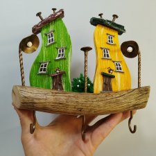 Kolorowy drewniany wieszak na klucze, małe domki, dekoracyjny hak ścienny, organizer na klucze przedpokój, domy w rzędzie uchwyt na klucze, ładny wyst