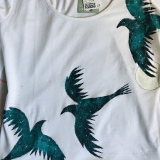 Birds of my thoughts : pojedynczy egzemplarz - ręcznie malowany t shirt z długim rękawem : czysta biel 95 % organic  cotton