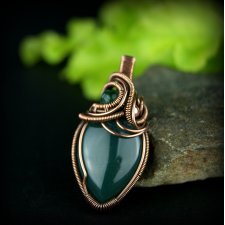 Wisiorek wire wrapping z zielonymi agatami