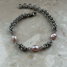 Bransoletka chainmaille ze stali szlachetnej z perłami hodowlanymi