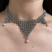 Naszyjnik chainmaille z perłami hodowlanymi