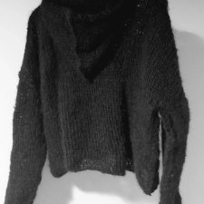 czarny moherowy sweter z kapturem hand made