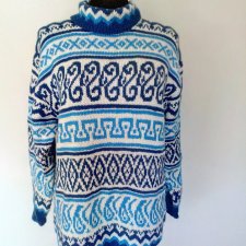 SWETER HANDMADE