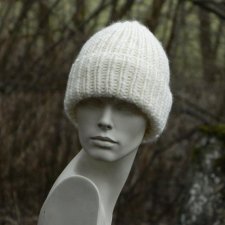 100% WOOL * UNISEX * ECRU WYWIJANA CZAPA