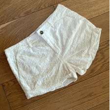 JACK WILLS - KRÓTKIE SPODENKI Z HAFTEM - 38